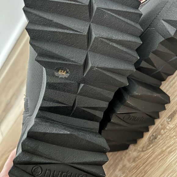 NURTURE WHITNEY WATER RESISTANT LACE UP BOOTS SIZE 6 - Picture 6 of 10